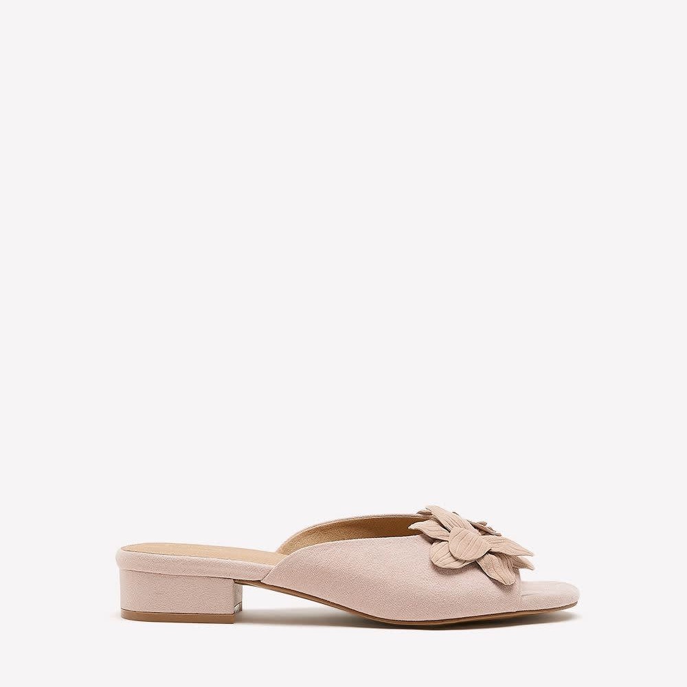 NWT Penn Extra Wide Width, Low Block Heel Slide-In Sandal with Flower sz 11